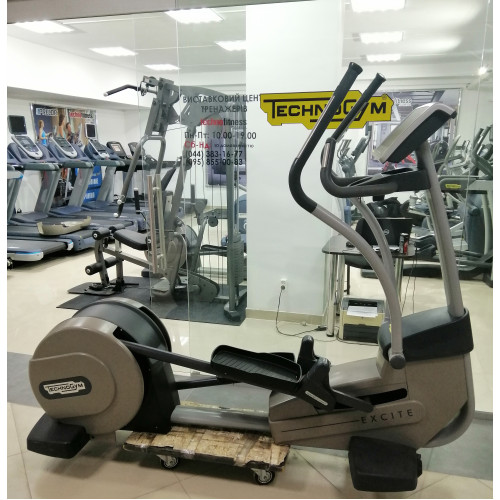 Орбітрек  Technogym Synchro 700 (Б/У) - фото №3